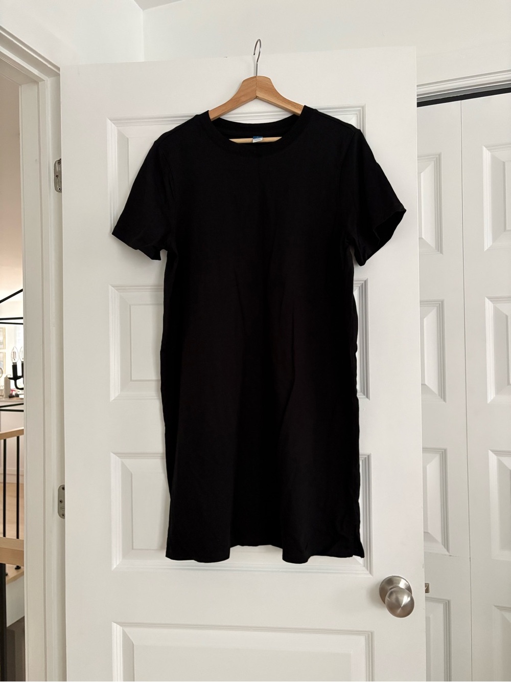 Old Navy Black Crew Neck Tee